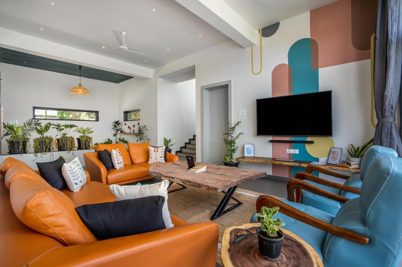 Casa Boho By Stayvista - Contemporary Design, Farm-View, Swimming Pool & Indoor Games For A Chic Retreat Nashik Zewnętrze zdjęcie