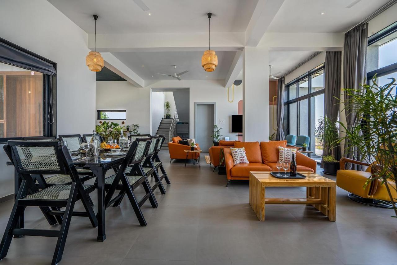 Casa Boho By Stayvista - Contemporary Design, Farm-View, Swimming Pool & Indoor Games For A Chic Retreat Nashik Zewnętrze zdjęcie